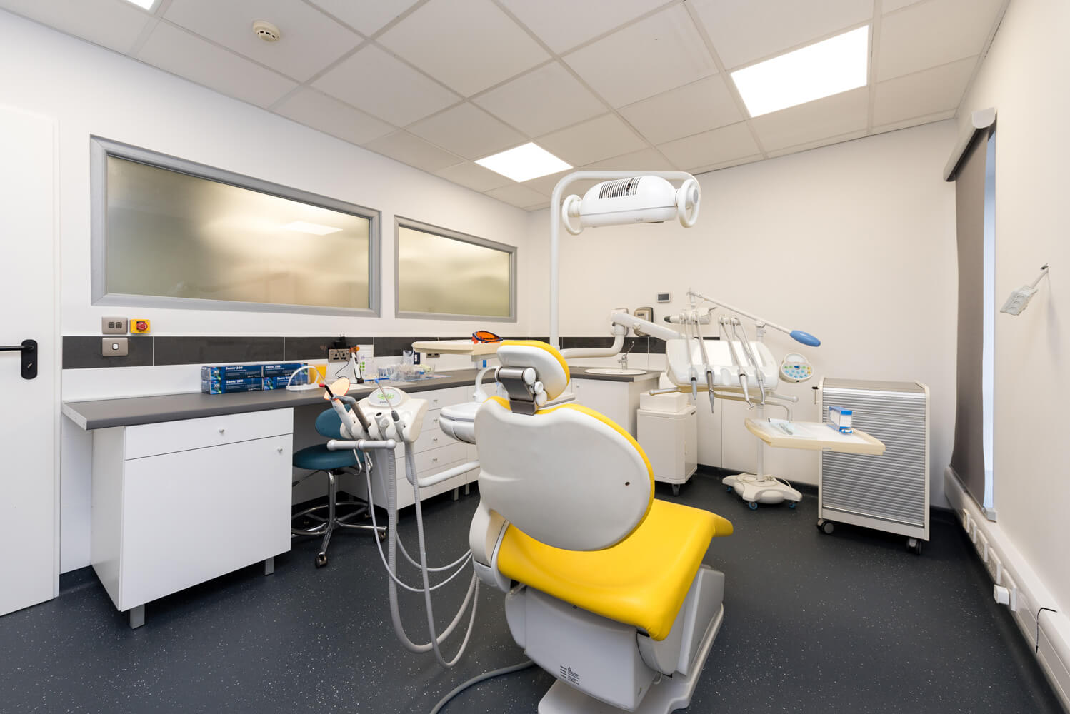 yellow dental office suir clinic